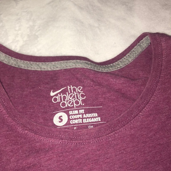 Nike swoosh shirt - Picture 2 of 3